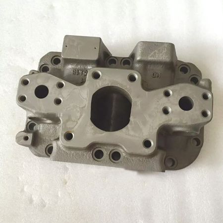 Cylinder Head 1020401 for Hitachi Excavator EX100-5 EX120-5 EX130H-5 EX135UR EX140US-5