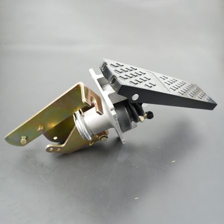 Pedal and Body A 417-43-11210 4174311210 for komatsu Wheel Loader WA150-3 WA150-5 WA180-1 WA180-3 WA200-1 WA200-3 WA200-5