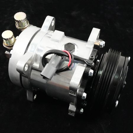 Air Conditioning Compressor 7023577 6698358 7279138 for Bobcat Excavator E26 E32 E35 E42 E45 E50 E55