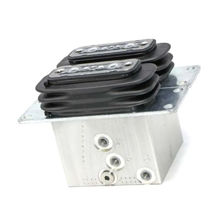 Valvola a pedale Dual Dual Foot Control 6697935 per escavatore Bobcat E42 E45 E50 E55