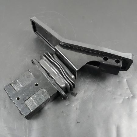 Foot Pedal Valve Pilot Valve PB30V00002F1 for New Holland E30 E30B E35 E50 E35B E27 EH30.B