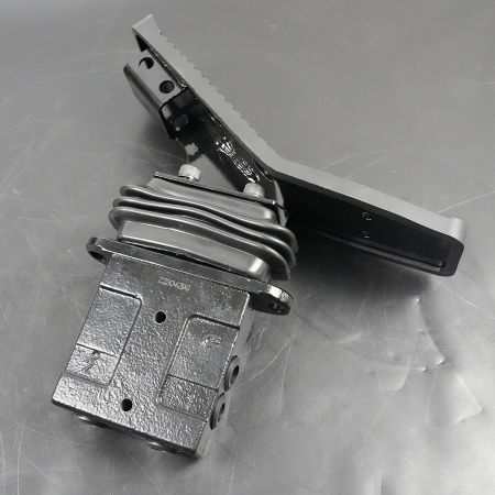 Foot Pedal Valve Pilot Valve PB30V00002F2 for Case CX50B CX27B CX31B CX36B CX55B CX55BMSR