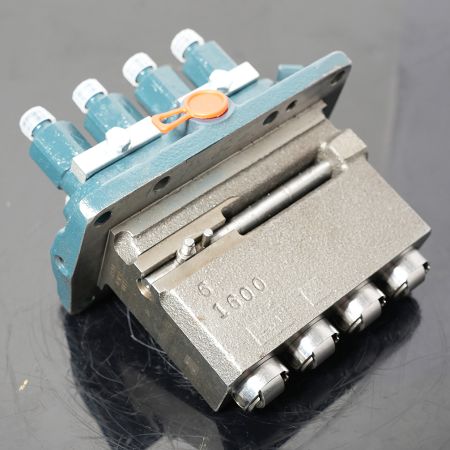 Injection Pump 6680751 for Bobcat A300 S220 S250 T250 T300 with V3300 DI T Engine