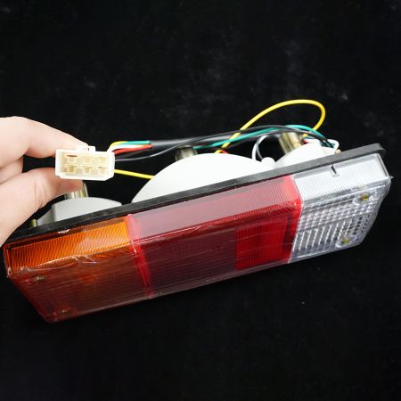 Left Rear Combination Lamp 417-06-23310 4170623310 for Komatsu Cranes LW100-1H LW100-1X LW250-5H LW250-5X
