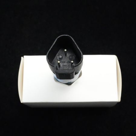 Pressure Sensor 31Q4-40830 for Hyundai Excavator R250LC-9 R260LC-9A R290LC-9 R300LC-9S