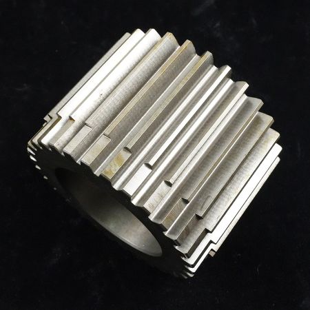 Travel Motor Sun Gear 3049870 for John Deere Excavator 200LC 790ELC 230LC 230LCR