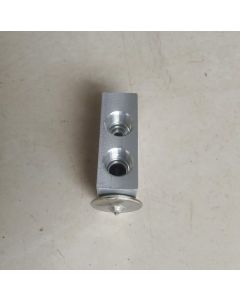 A/C Expansion Valve 6675534 for Bobcat Excavator 331 334 335 337 341 430 435 E26 E32 E34 E35 E37 E42 E45 E50 E55 E85